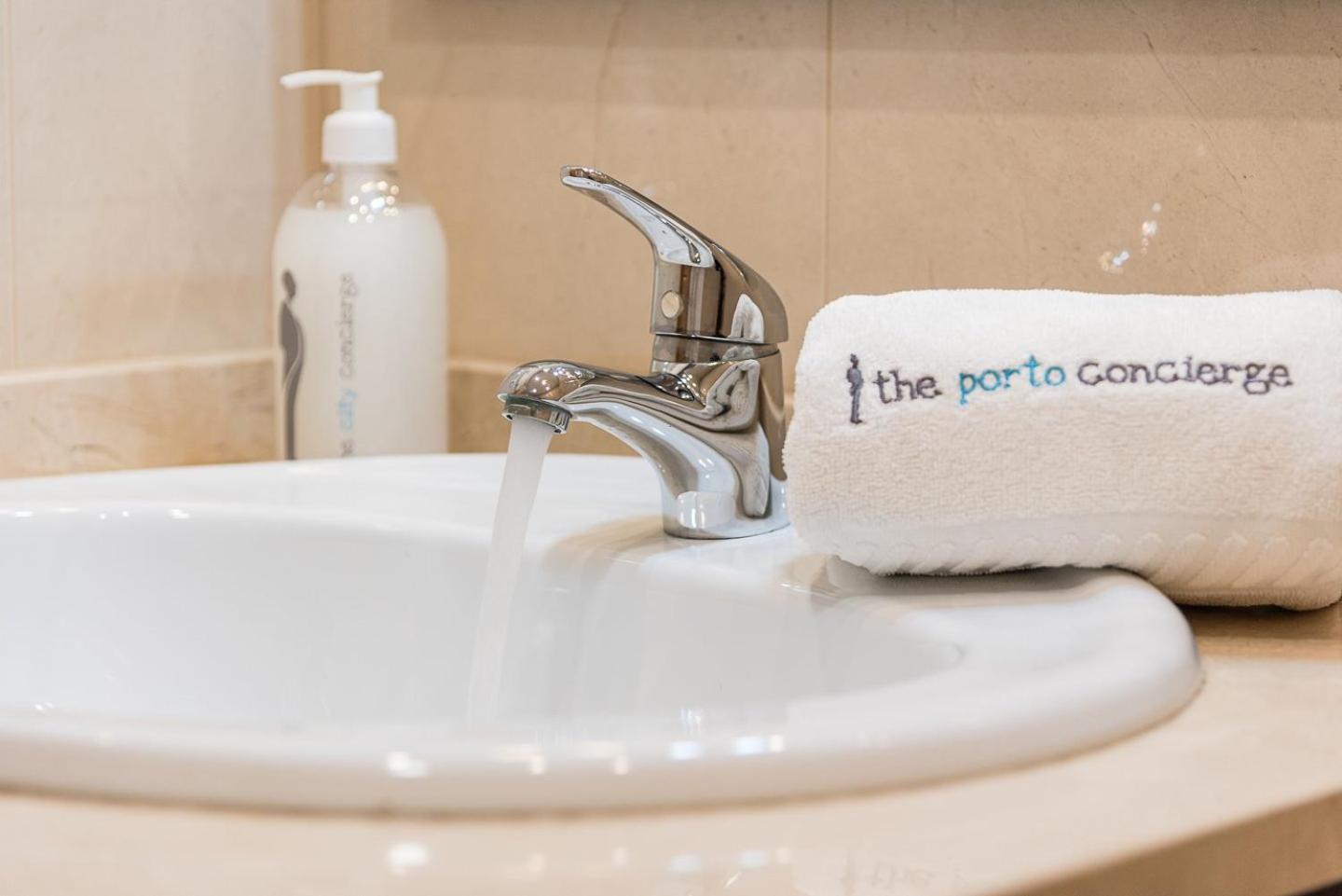 Guestready - Luxe Living By The Pool Apartment Povoa de Varzim Bagian luar foto