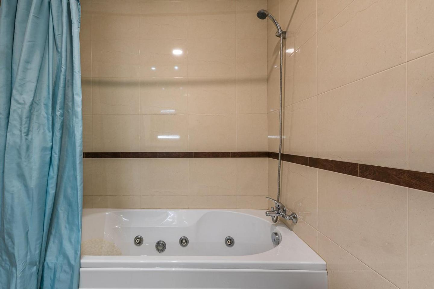 Guestready - Luxe Living By The Pool Apartment Povoa de Varzim Bagian luar foto
