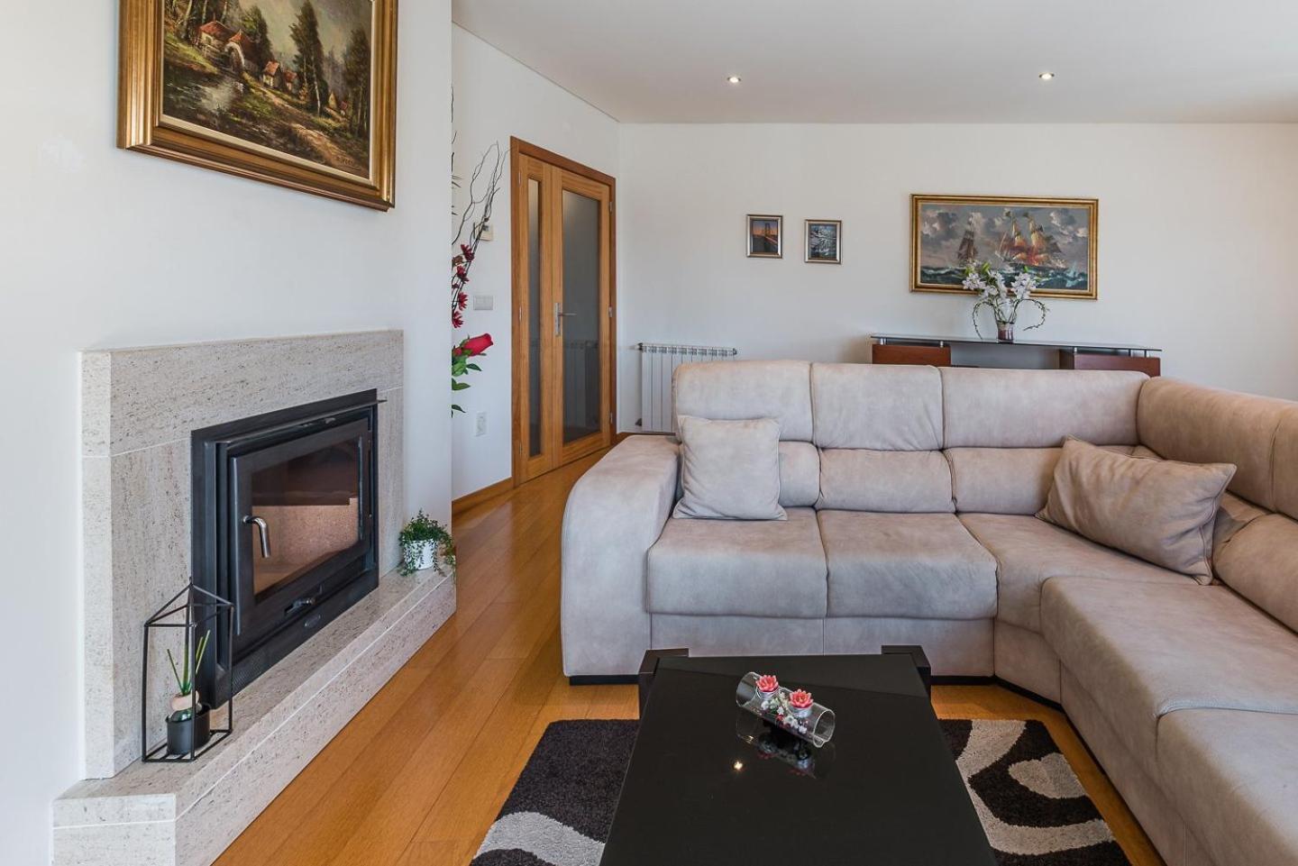 Guestready - Luxe Living By The Pool Apartment Povoa de Varzim Bagian luar foto