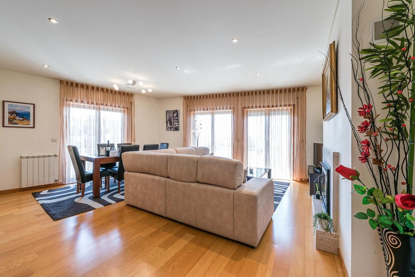 Guestready - Luxe Living By The Pool Apartment Povoa de Varzim Bagian luar foto