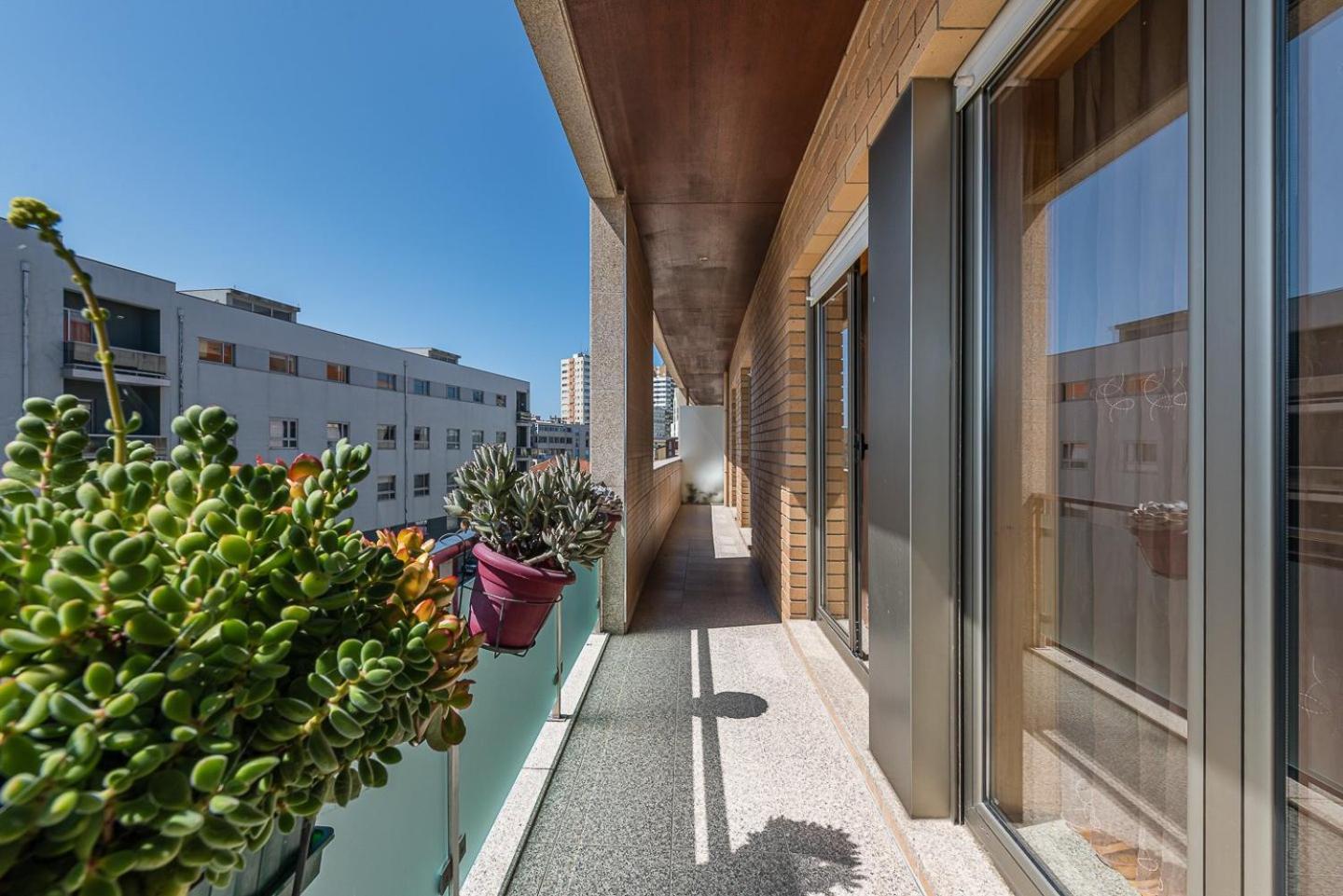 Guestready - Luxe Living By The Pool Apartment Povoa de Varzim Bagian luar foto